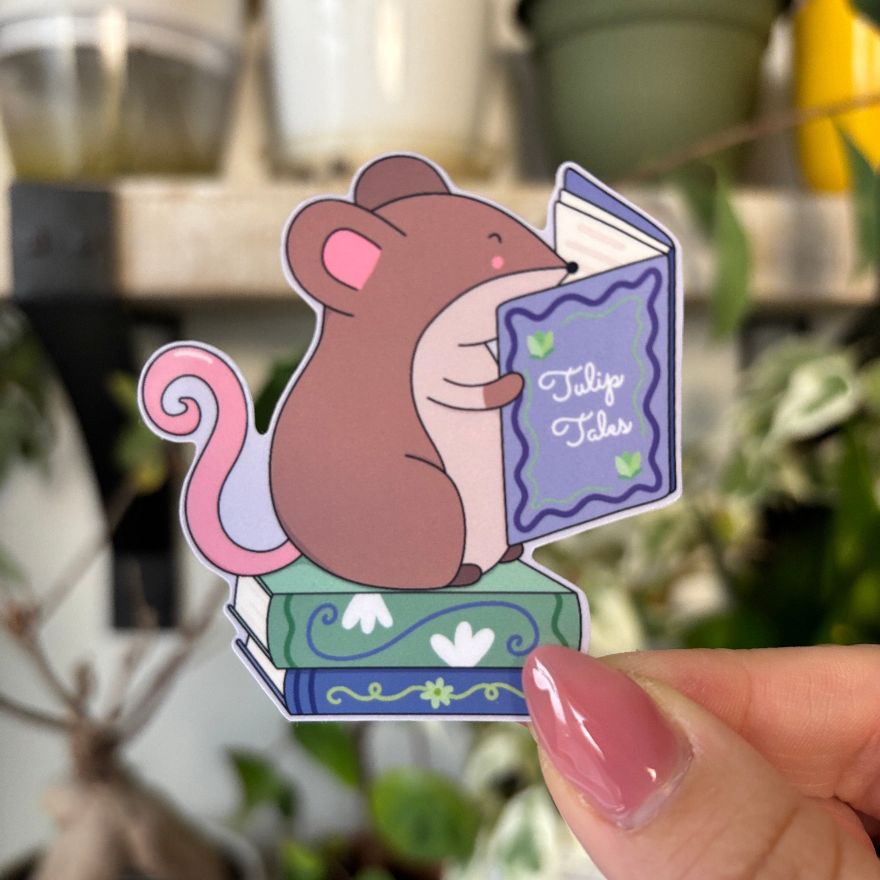 Cozy Mouse Reading